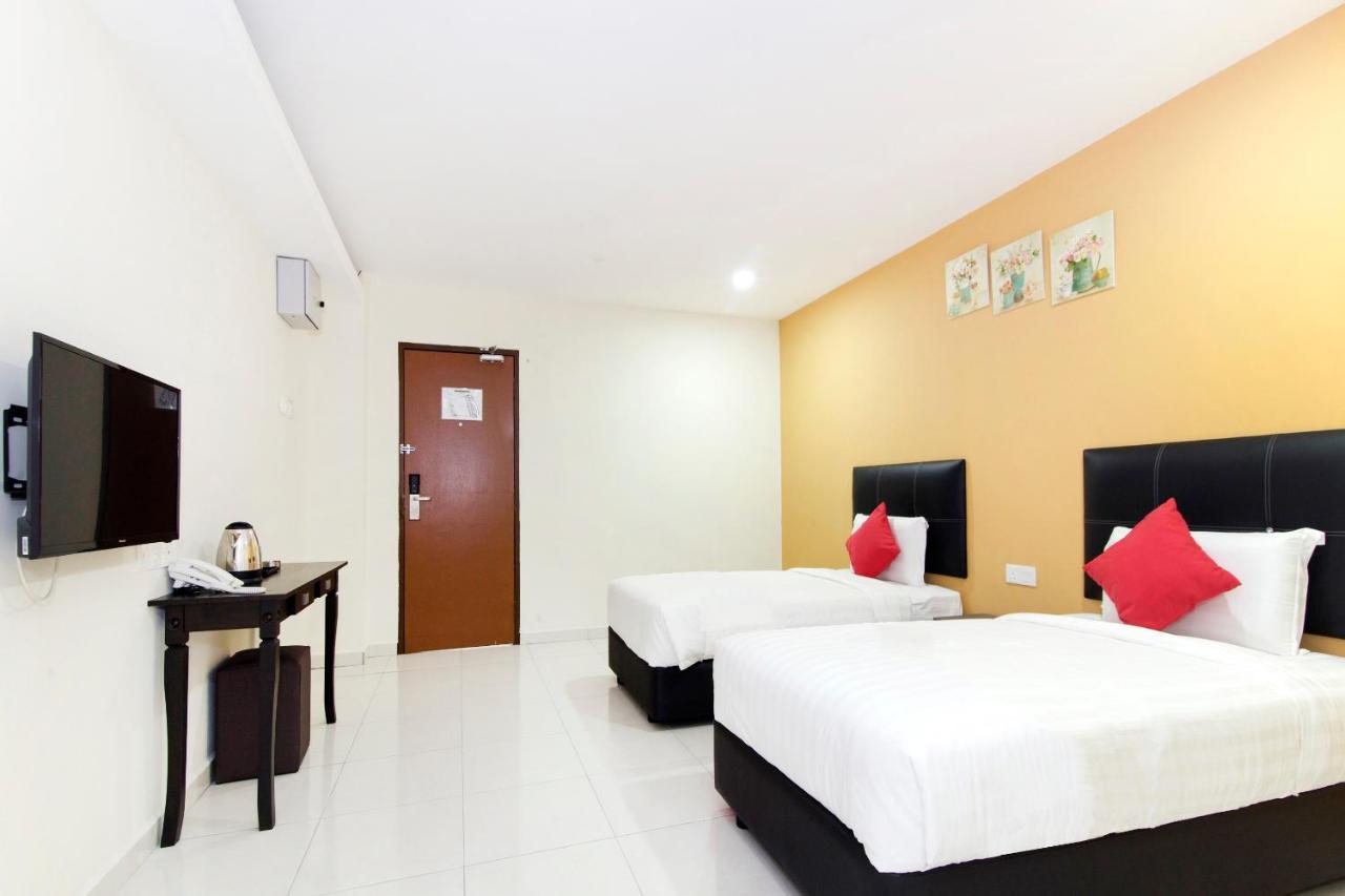 Central Hotel Bahau Buitenkant foto