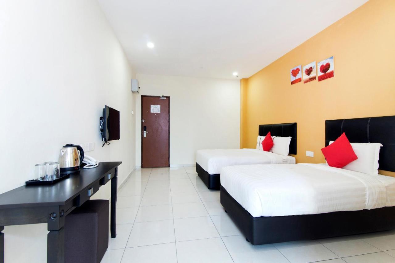 Central Hotel Bahau Buitenkant foto
