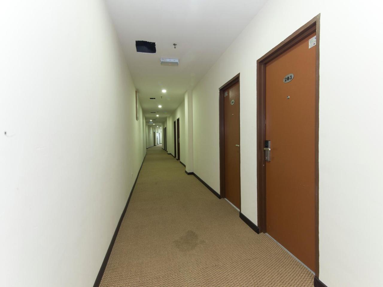 Central Hotel Bahau Buitenkant foto