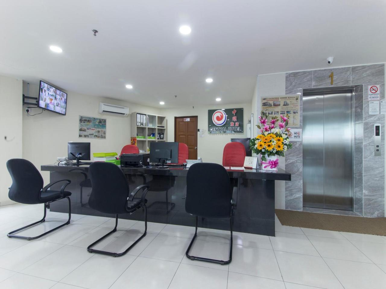 Central Hotel Bahau Buitenkant foto